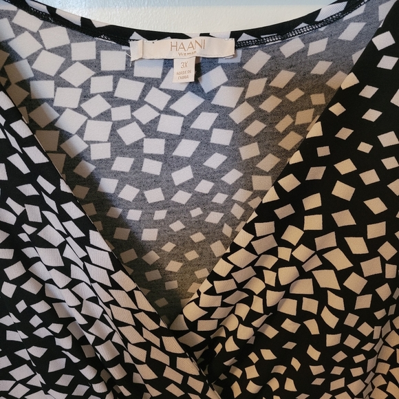 Haani Woman 3x plus size fit and flare midi dress. Black and white . - Picture 4 of 5